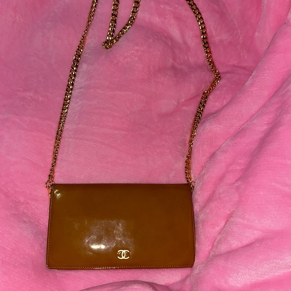 CHANEL WOC Camel Wallet on a Chain RARE Unicorn color - Picture 14 of 17